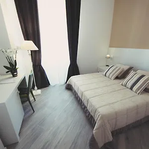 Vantaggio , Roma Italia